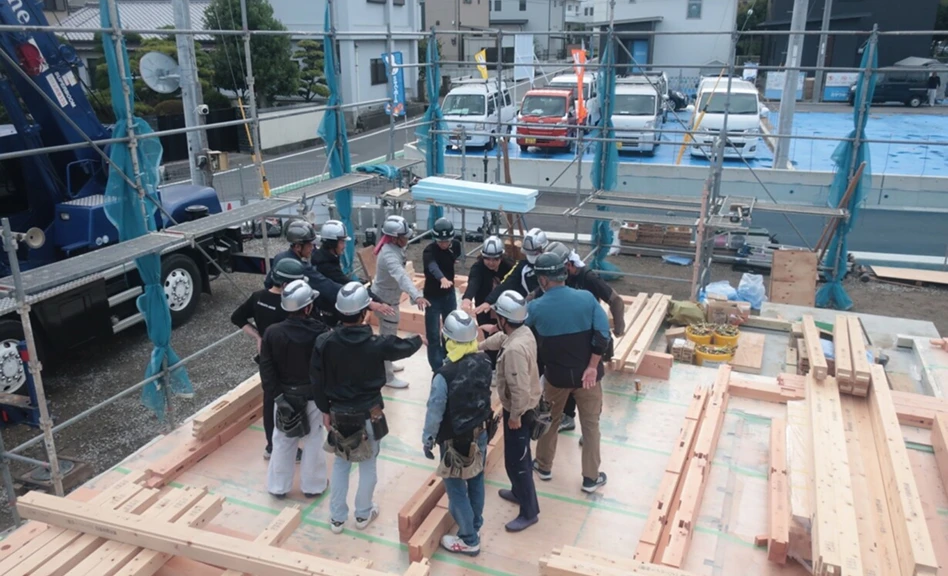 家づくりの節目を祝う大切な日「棟上げ」