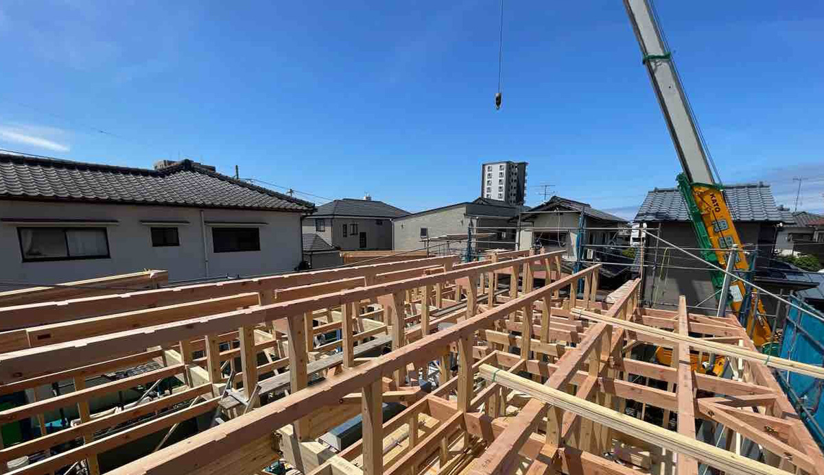 【上棟】ついに上棟！松山第一棟目の家づくりがスタートしました！｜愛媛・香川・徳島でお家を建てるならクリエイト伸